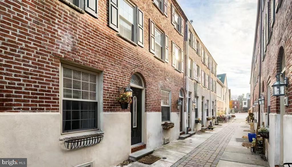 525 Fitzwater, Unit 3, Philadelphia, PA 19147 Main Photo