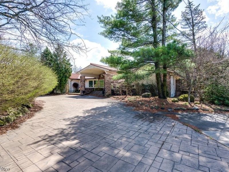 4861 Royalton Road, North Royalton, OH 44133 Photo 2