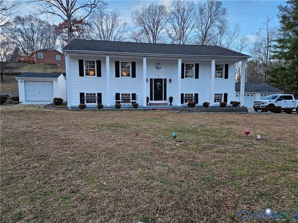 14464 Lipscomb Hill Lane , Milford, VA 22514