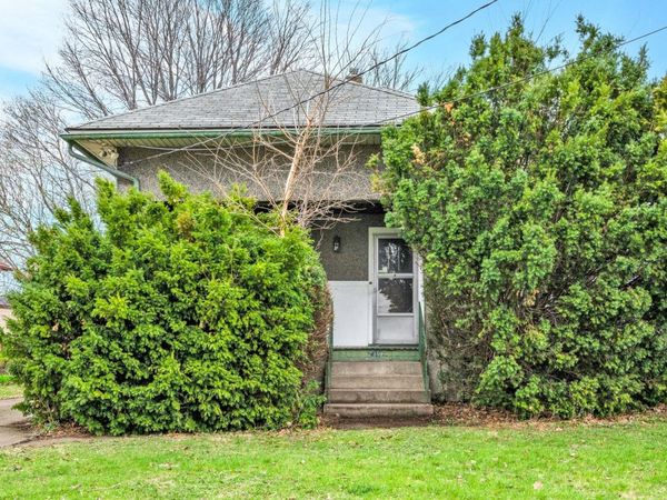 2319 5th Street , Peru, IL 61354