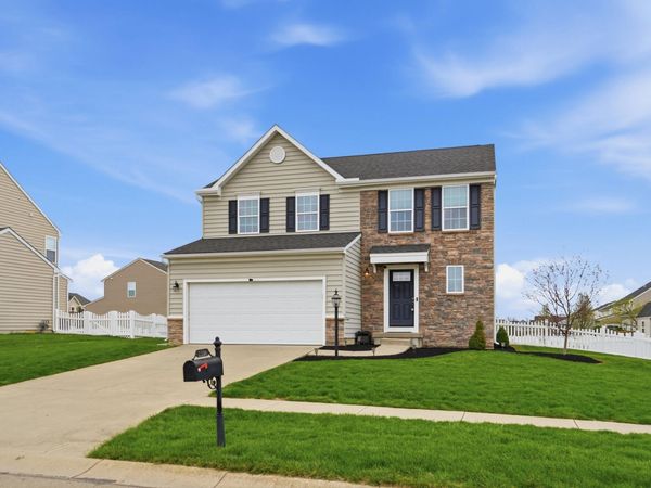 1204 Senna Street, Tipp City, OH 45371