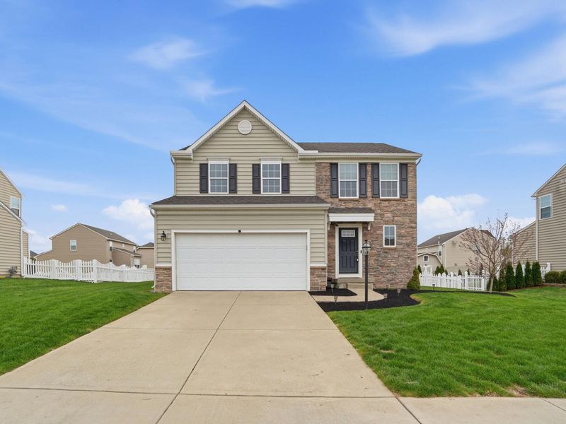 1204 Senna Street, Tipp City, OH 45371 Photo 2