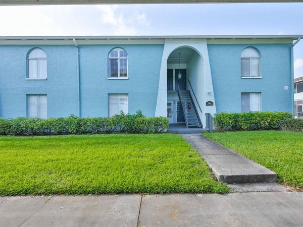 284 115TH AVENUE N, Unit 3, ST PETERSBURG, FL 33716