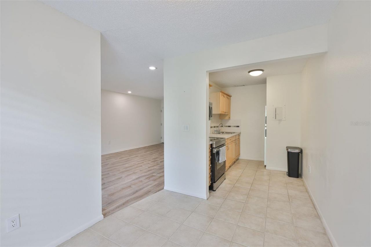 284 115th Avenue N, Unit 3, Saint Petersburg, FL 33716 Photo