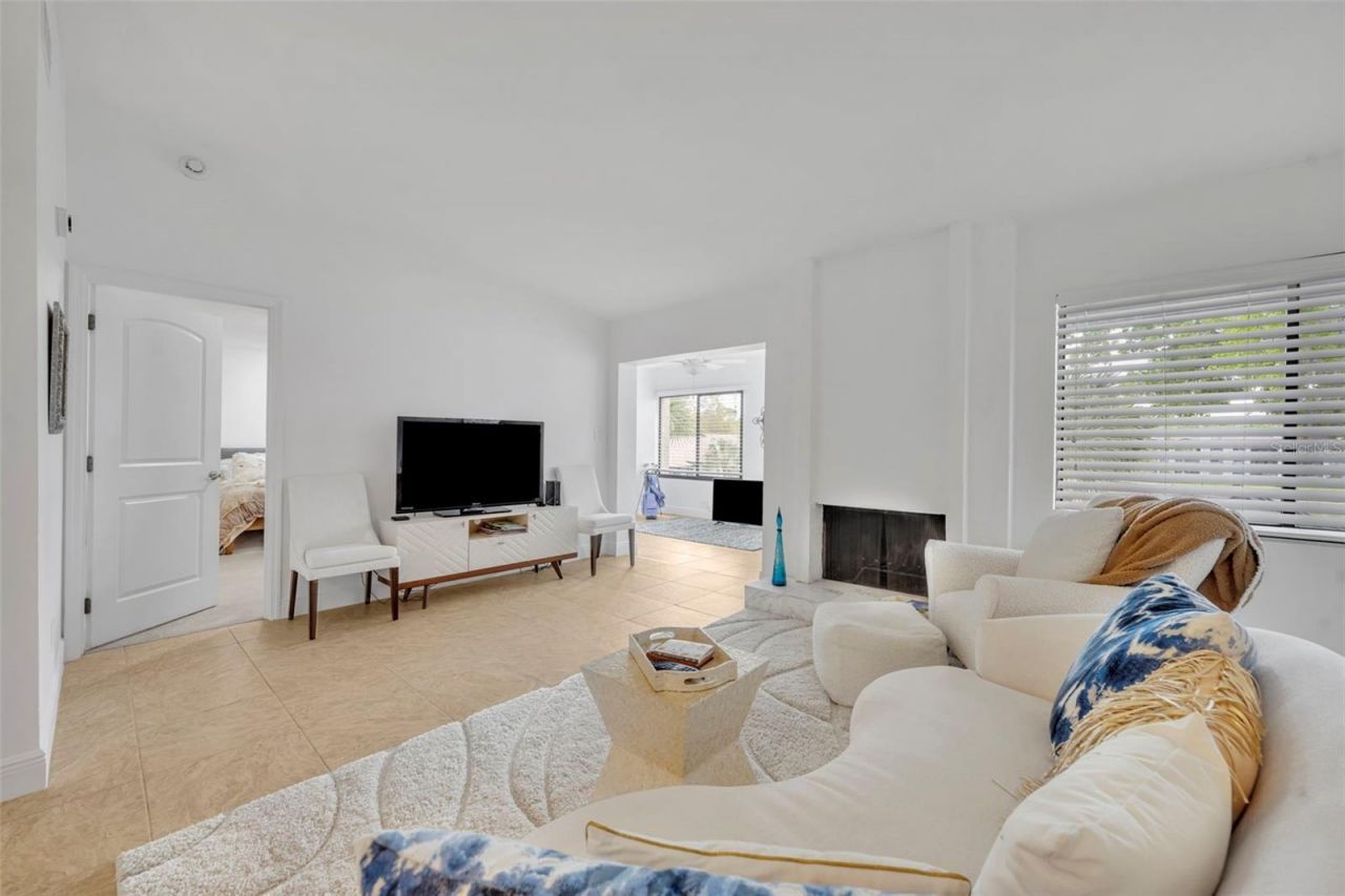 3 Escondido Circle, Unit 3, Altamonte Springs, FL 32701 Photo