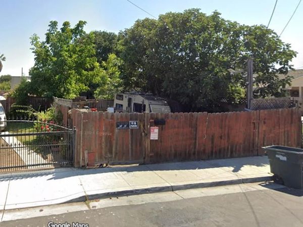 2226 Dumbarton Avenue , East Palo Alto, CA 94303