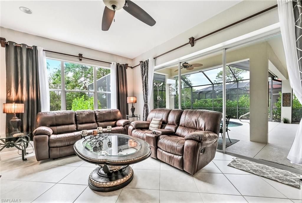 6545 Chestnut Cir, Naples, FL 34109 Photo