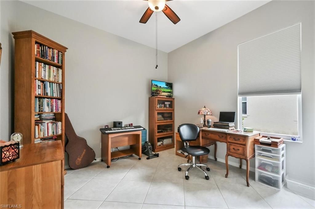 6545 Chestnut Cir, Naples, FL 34109 Photo