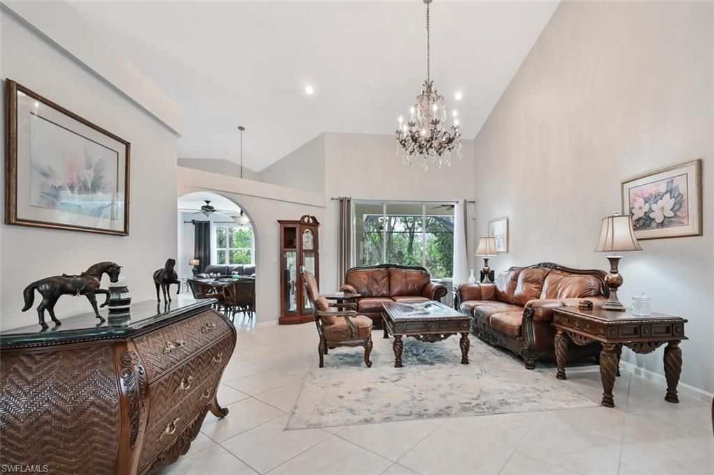 6545 Chestnut Cir, Naples, FL 34109 Photo