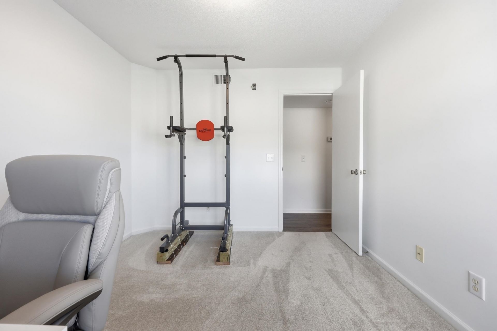 8553 Hopkins Circle  Photo 19