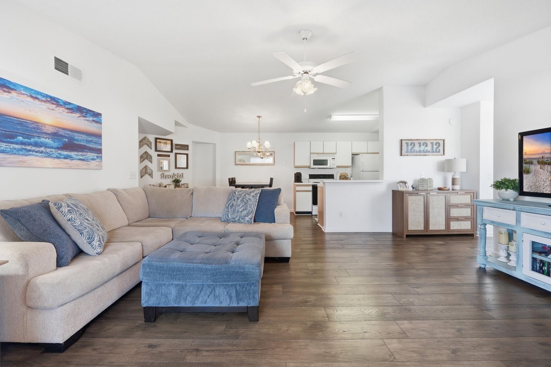 8553 Hopkins Circle Photo 4