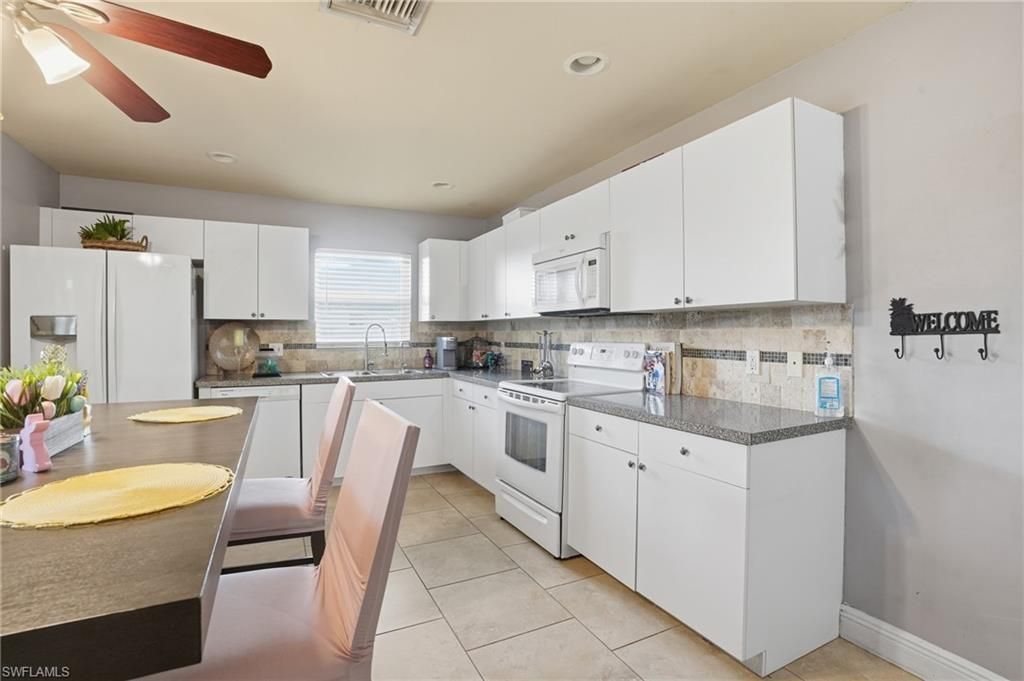 906 Venice Ave N, Lehigh Acres, FL 33971 Photo