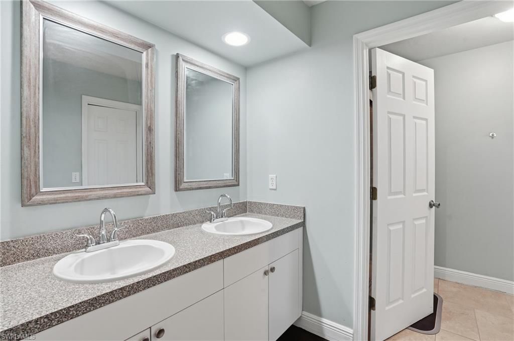 906 Venice Ave N, Lehigh Acres, FL 33971 Photo