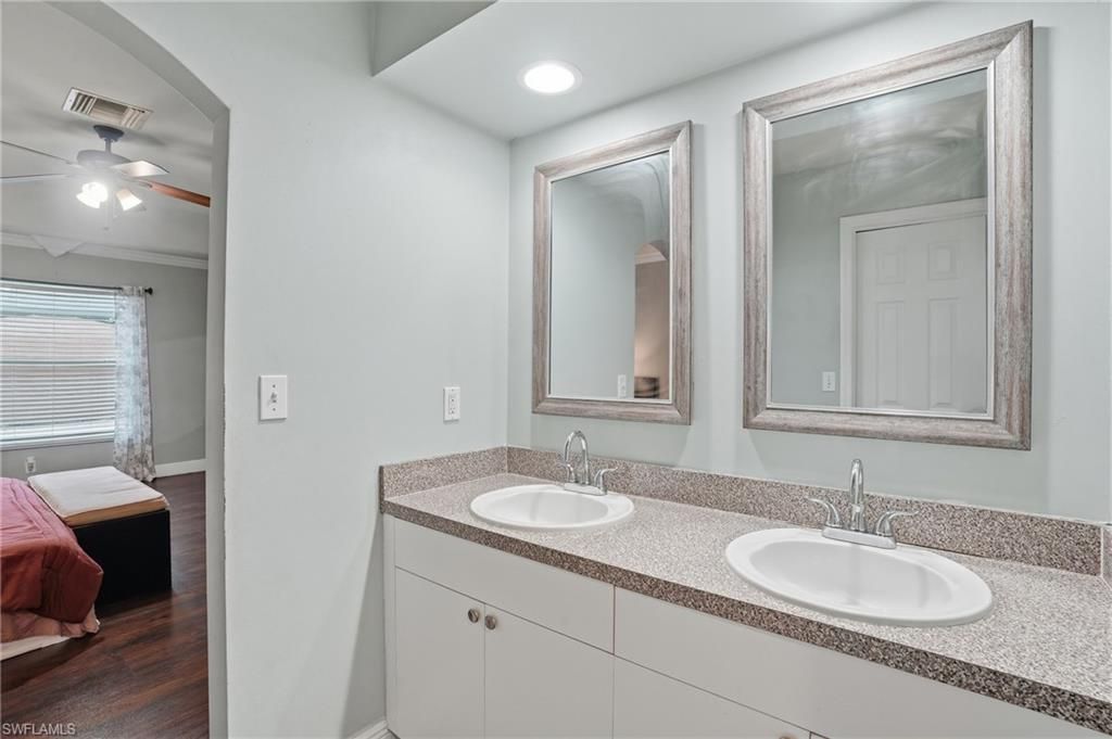 906 Venice Ave N, Lehigh Acres, FL 33971 Photo