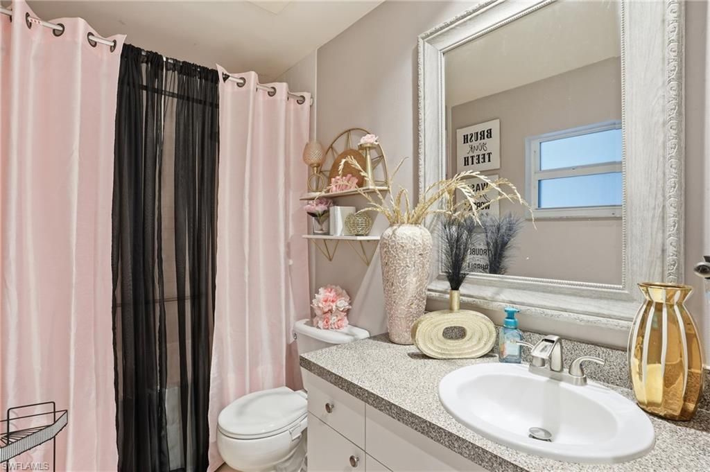 906 Venice Ave N, Lehigh Acres, FL 33971 Photo