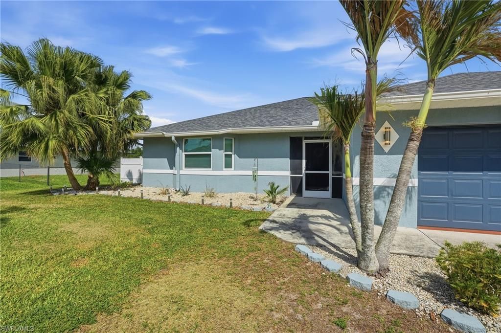 906 Venice Ave N, Lehigh Acres, FL 33971 Photo