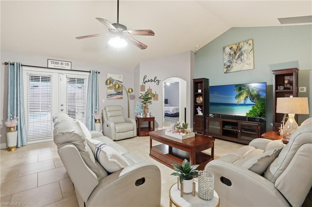 906 Venice Ave N, Lehigh Acres, FL 33971 Photo