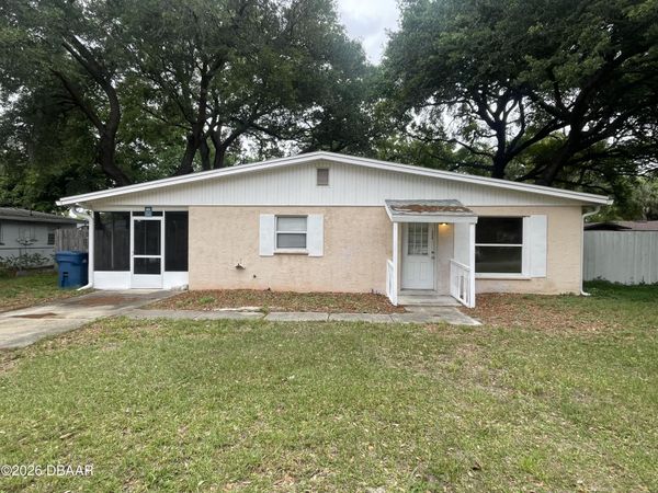 1220 Leon Lane, Daytona Beach, FL 32117