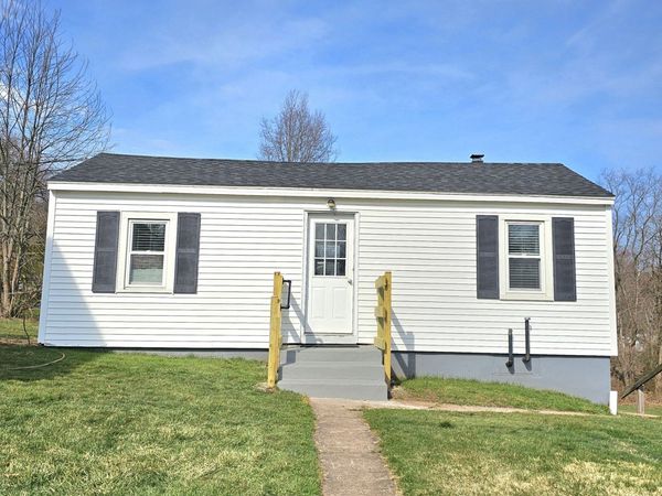 2071 Middletown, Unit A, North Branford, CT 06472