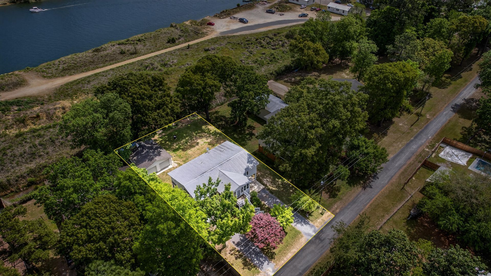 120 Fire Lane Photo 32