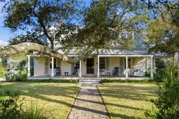 2320 Middle Street photo 4