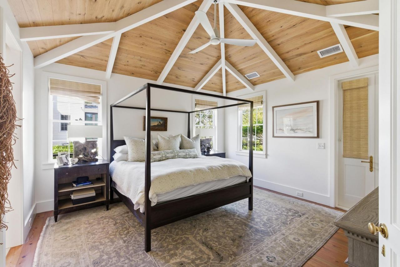 2320 Middle Street Photo 27