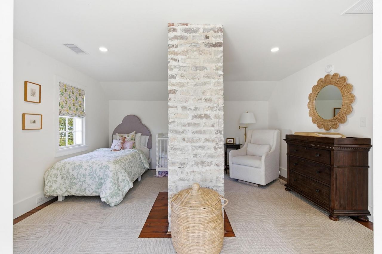 2320 Middle Street Photo 45