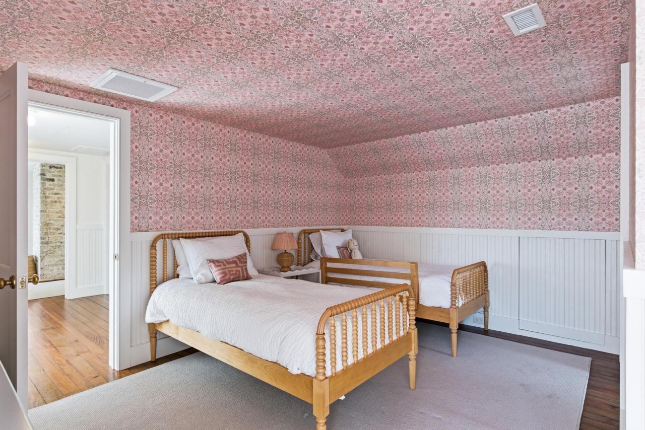 2320 Middle Street Photo 51