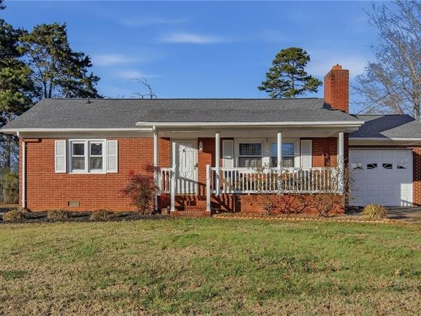 307 Sunrise Avenue , Asheboro, NC 27203