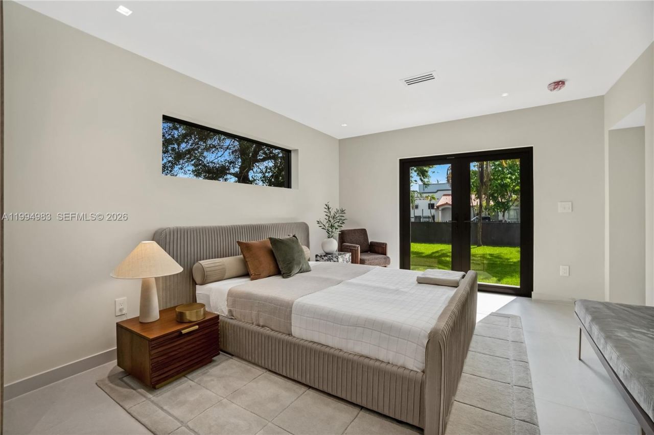 6207 SW 10th St , West Miami, FL 33144 Photo