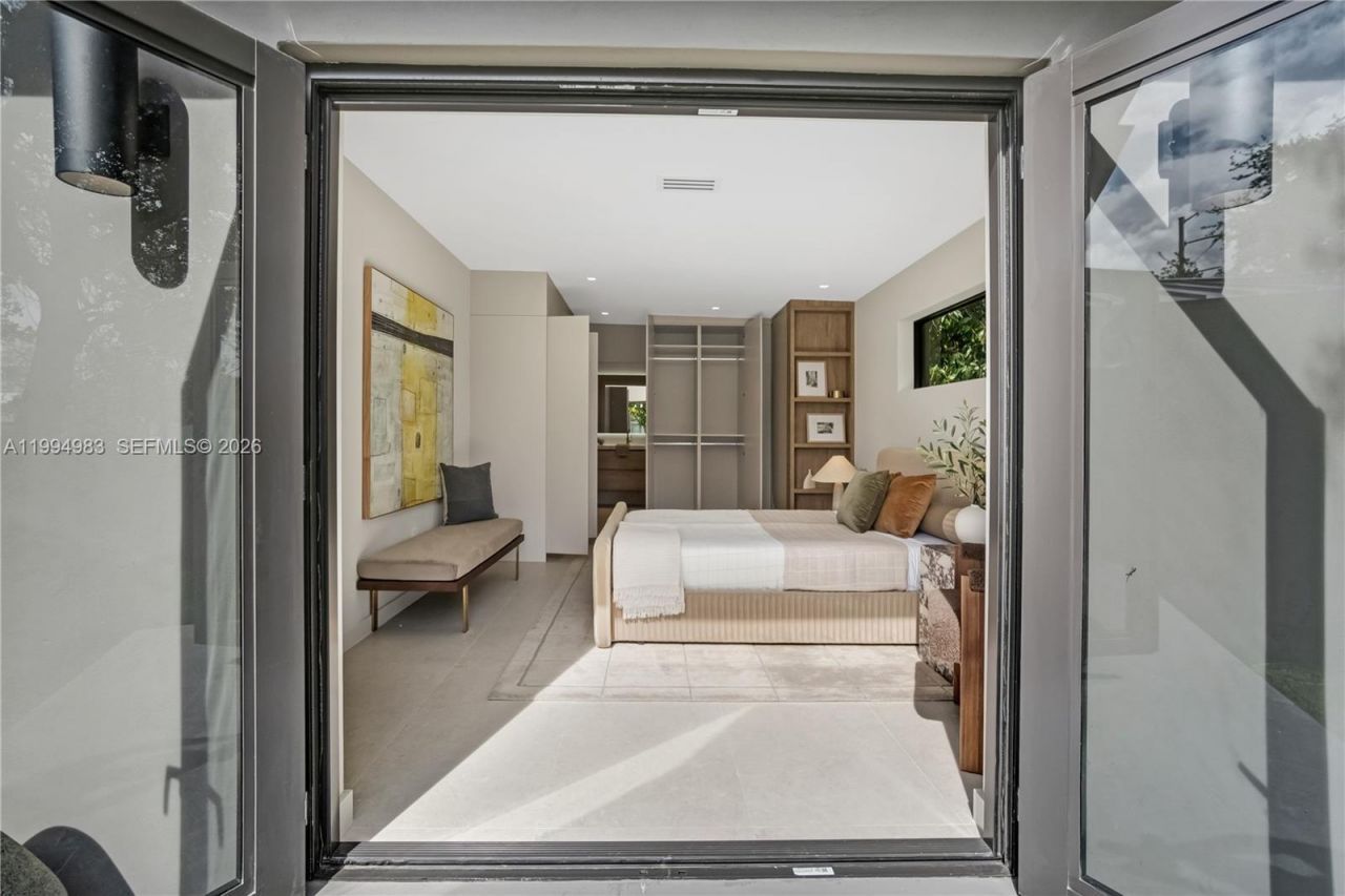 6207 SW 10th St , West Miami, FL 33144 Photo