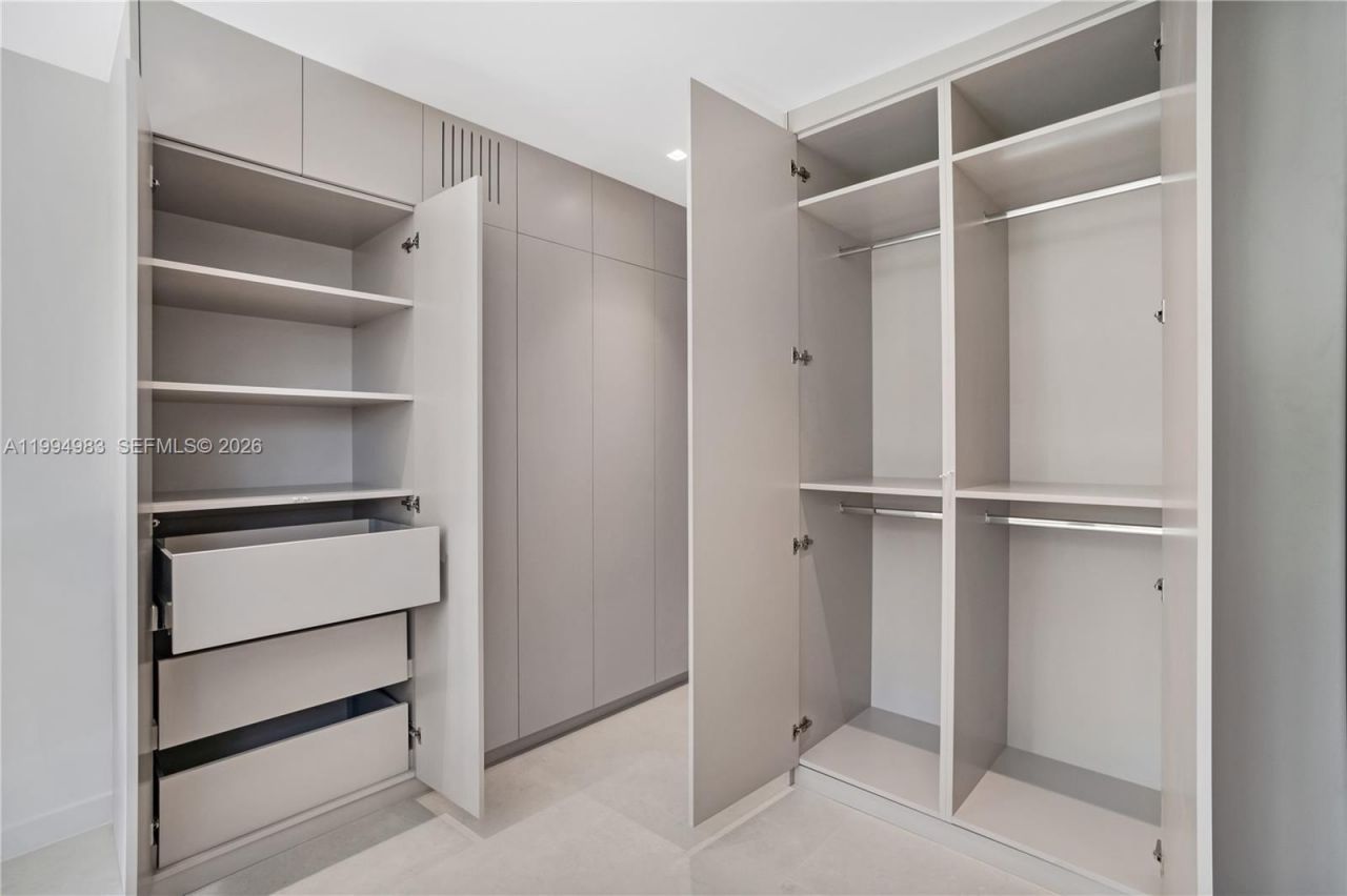 6207 SW 10th St , West Miami, FL 33144 Photo