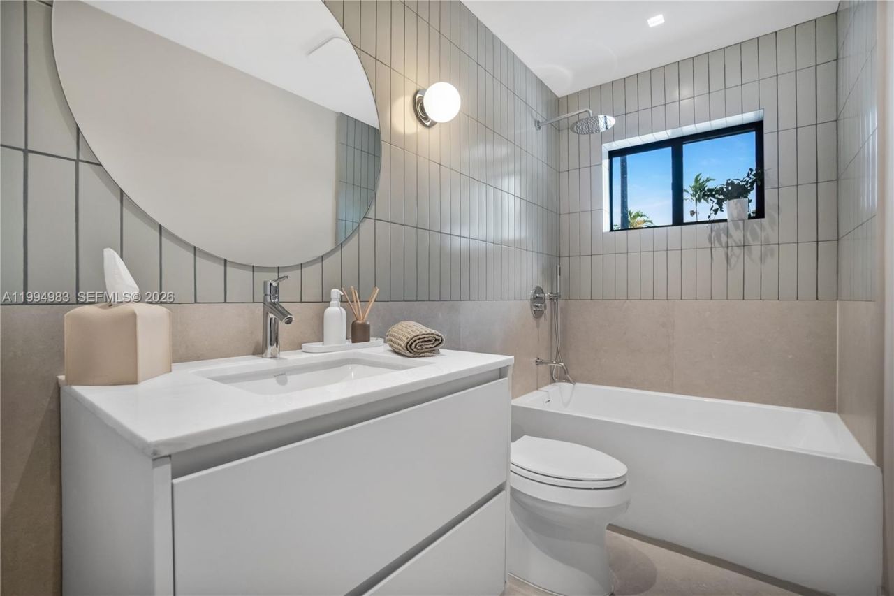 6207 SW 10th St , West Miami, FL 33144 Photo