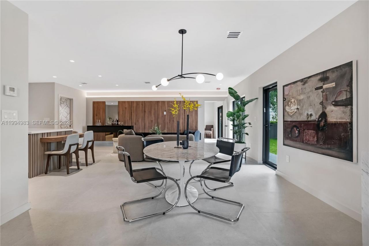 6207 SW 10th St , West Miami, FL 33144 Photo