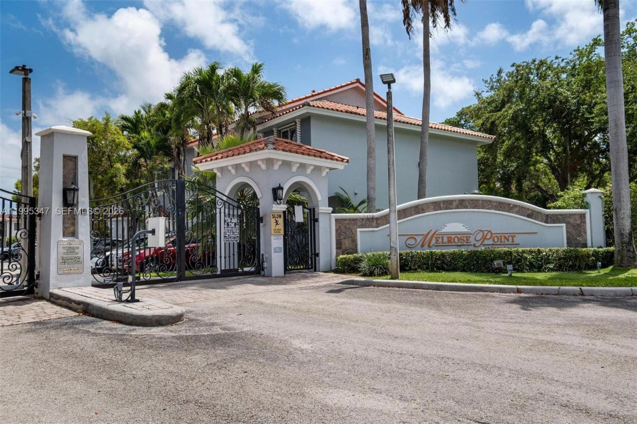 11667 NE 18th Dr , Unit 11667, North Miami, FL 33181 Photo