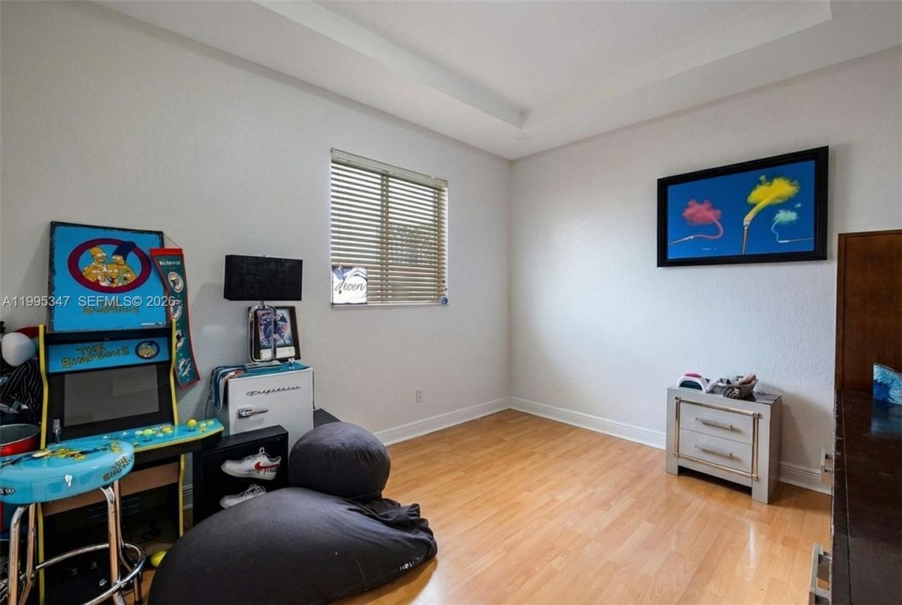 11667 NE 18th Dr , Unit 11667, North Miami, FL 33181 Photo