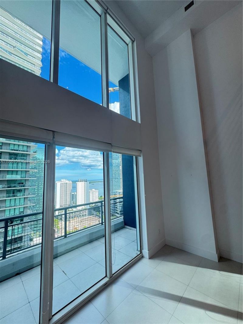 60 SW 13th St, Unit 2606, Miami, FL 33130 Photo
