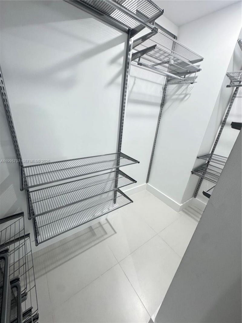 60 SW 13th St, Unit 2606, Miami, FL 33130 Photo