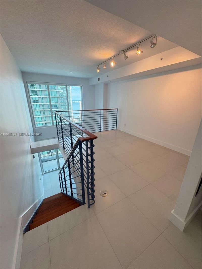60 SW 13th St, Unit 2606, Miami, FL 33130 Photo