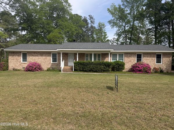 708 Hawthorne Road, Trent Woods, NC 28562