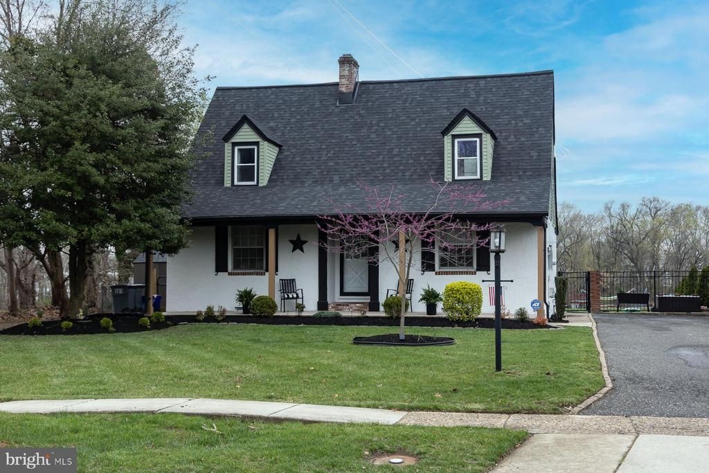 15 Kendall Boulevard, Oaklyn, NJ 08107 Main Photo