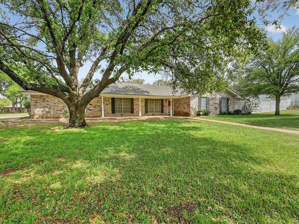 1516 Caddo Peak Trail, Joshua, TX 76058