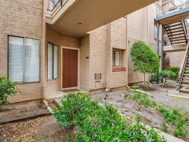 5550 Spring Valley Road, Unit G16, Dallas, TX 75254