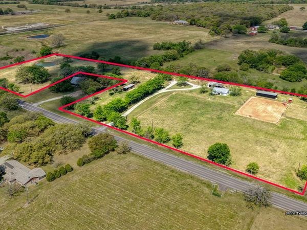 1739 Fm 67 , Covington, TX 76636