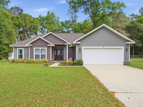 6028 Players Pl, Milton, FL 32570