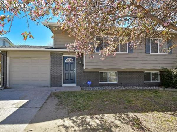 2113 Saranac Drive, Colorado Springs, CO 80910