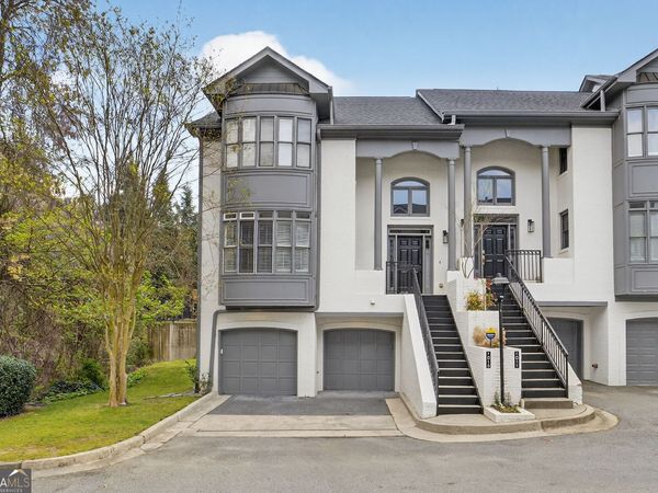 1015 Heatherbrook Lane NE, Atlanta, GA 30324