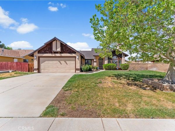 38027 Raintree, Palmdale, CA 93552