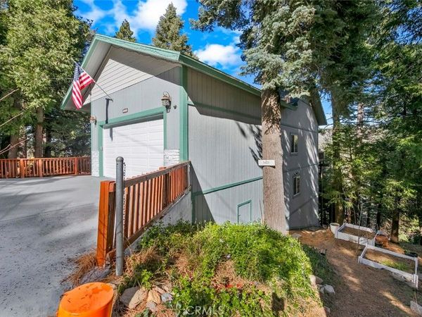 24622 Bernard, Crestline, CA 92325