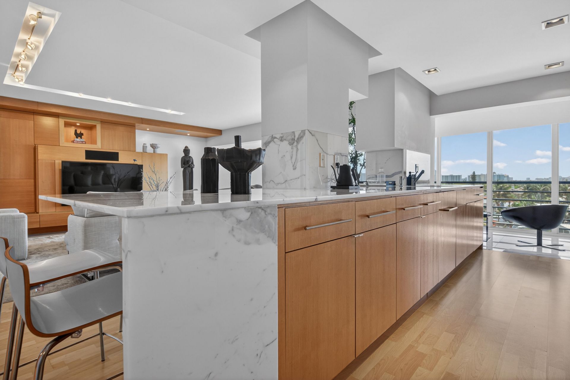 3050 NE 47th Court Ne, Unit 607, Fort Lauderdale, FL 33308 Photo